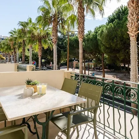Renovated Apartment In The Centre Of Juan-Les-Pins Apartment *