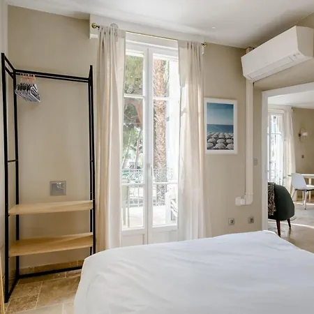 Apartment Renovated Apartment In The Centre Of Juan-Les-Pins