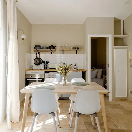 Apartment Renovated Apartment In The Centre Of Juan-Les-Pins *