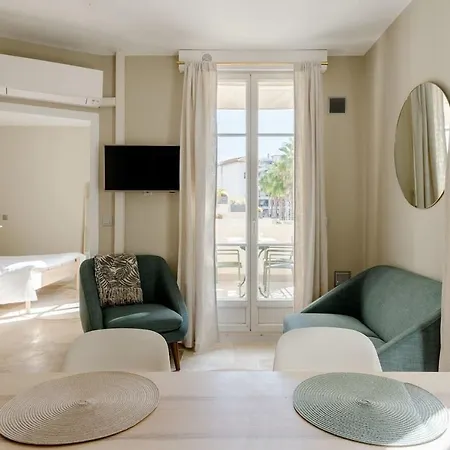 Renovated Apartment In The Centre Of Juan-Les-Pins Apartment *