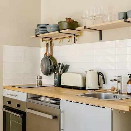 Renovated Apartment In The Centre Of Juan-Les-Pins * Antibes